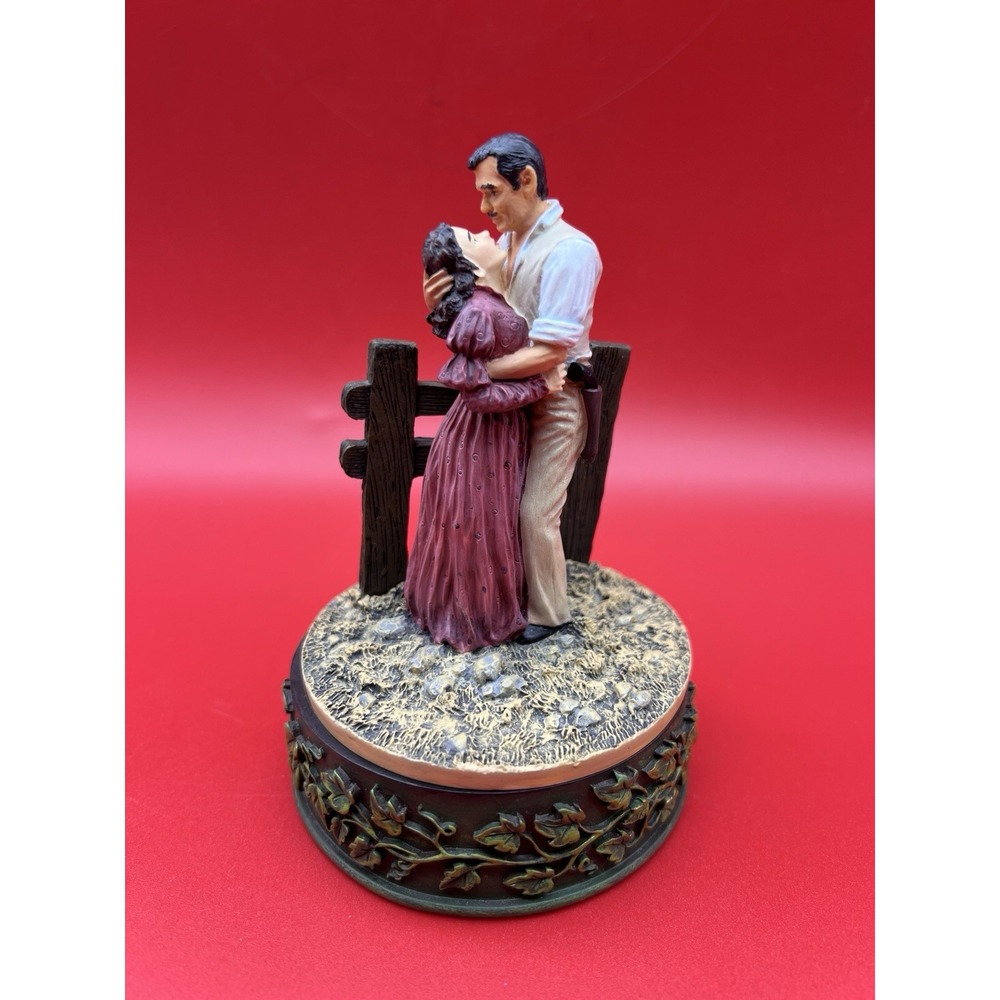 Vintage The Legendary Love Of Rhett And Scarlett Music Box Gone w The Wind 5.25"